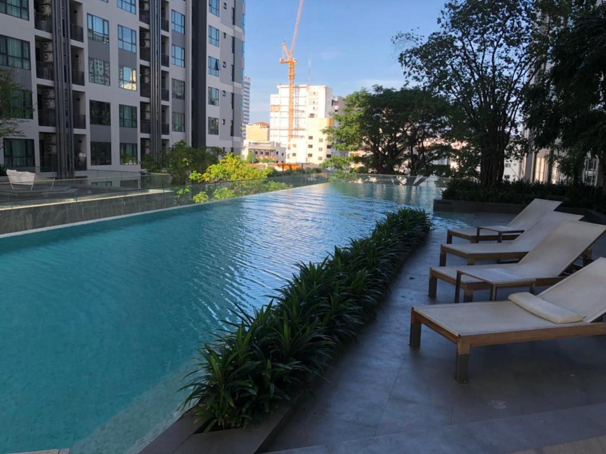 The Base Central Pattaya Seaview Eksteriør bilde