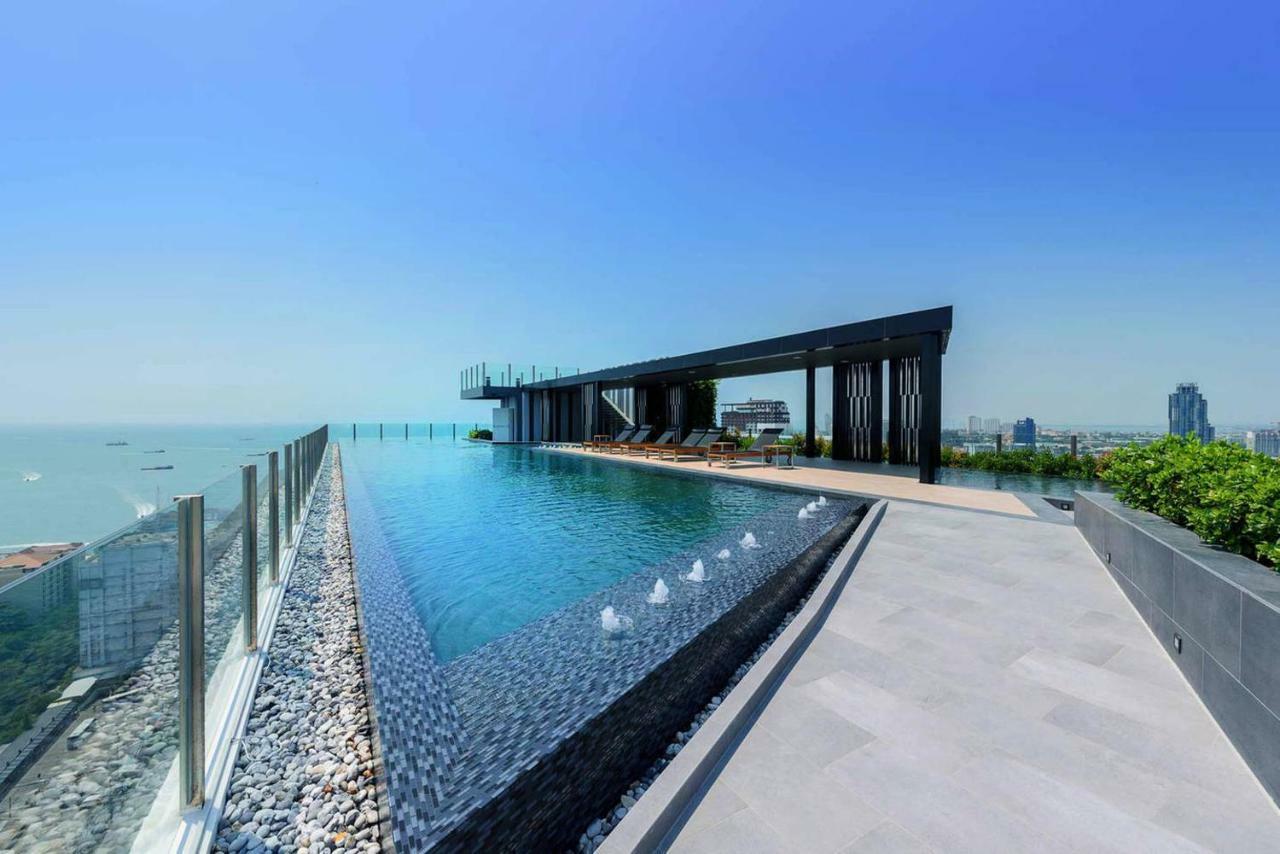 The Base Central Pattaya Seaview Eksteriør bilde